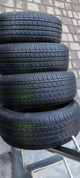 Балон размер 15.  Шины