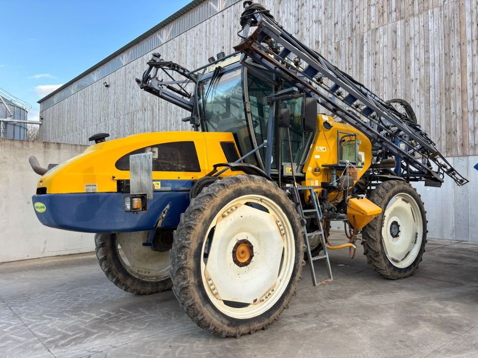 Autopropulsata met pulverizator libelula