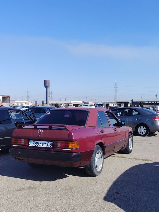 Мерс 190. 2.0 Дизель