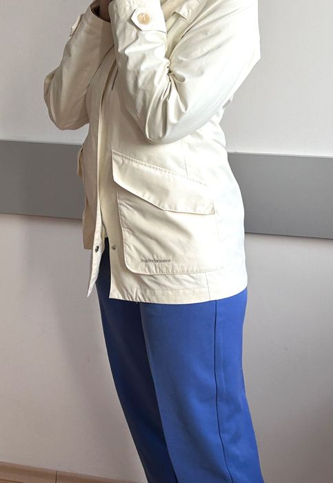 Хубаво дамско яке Peakperformance