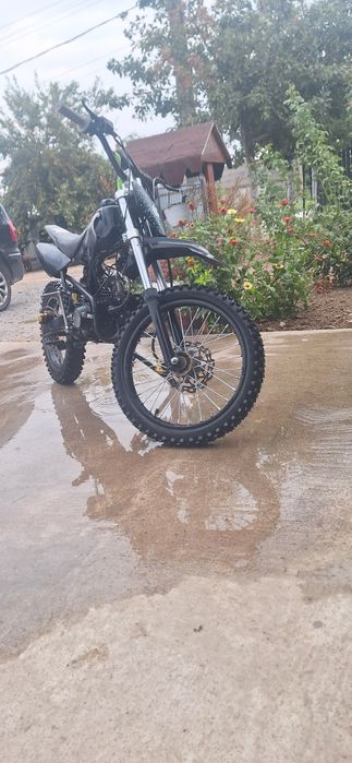 Vând sau schimb cross 125cc
