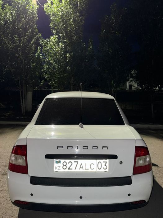 Продам машину лада приора 2