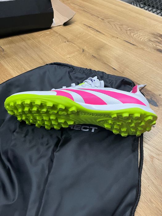 Чисто нови Adidas PREDATOR LEAGUE TF 44