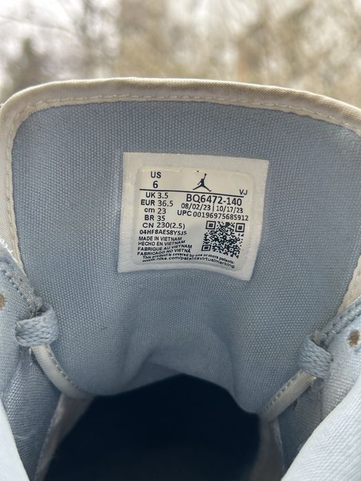 NIKE  маратонки  оригинални