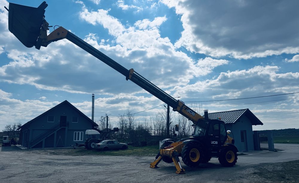 Incarcator telescopic Jcb 535-125