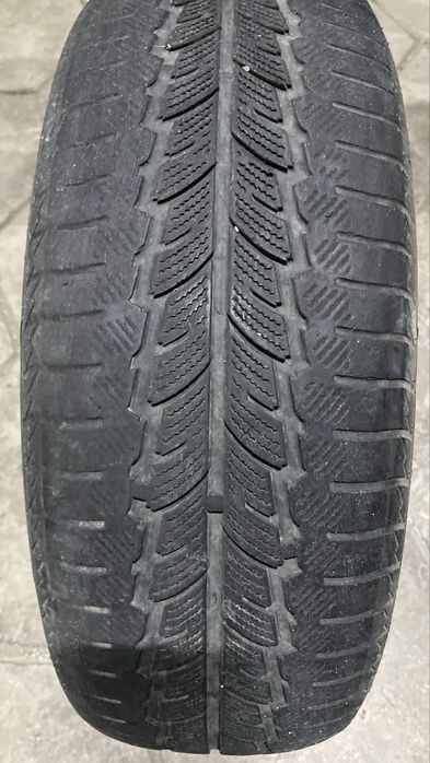 Зимние шины 2 штук 215/65/16