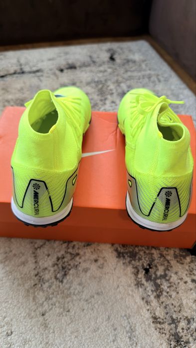 Стоножки  Nike Zoom Mercurial Superfly Academy
