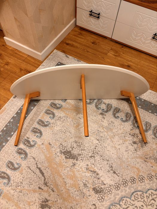 Столик журнальный новый