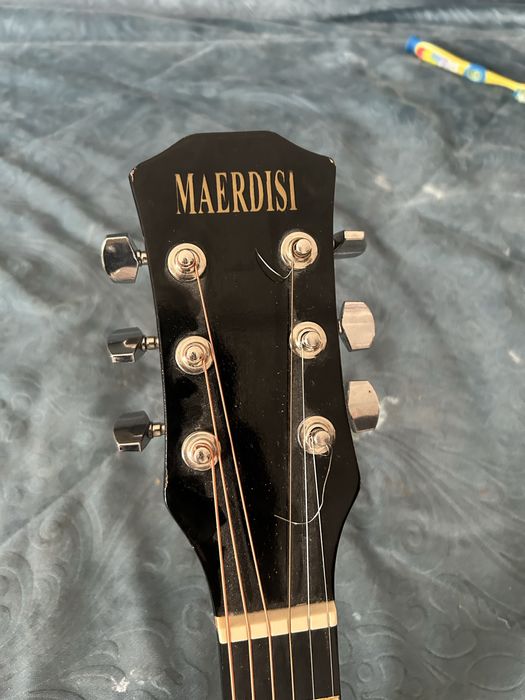 Гитара сатылады.Чехолмен