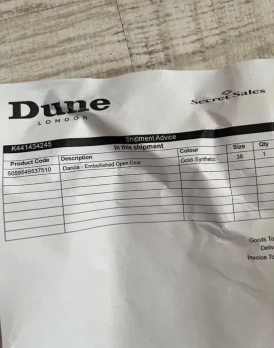 Dune London , VEJA,JORDAN AIR MIT 1,NIKE Free Metco N нови