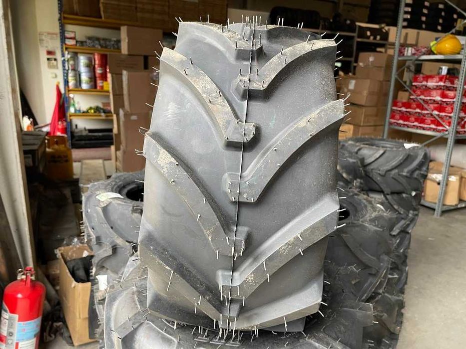 Anvelope noi BKT 18x8.50-8 de tractor gazon tractiune