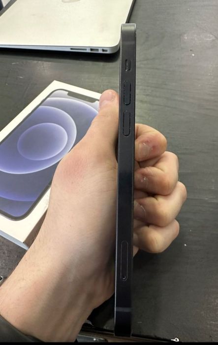 iPhone 12 64 GB Black LL/A America