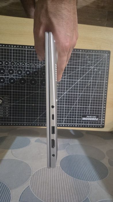 Продаю ноутбук ASUS VivoBook K413EA