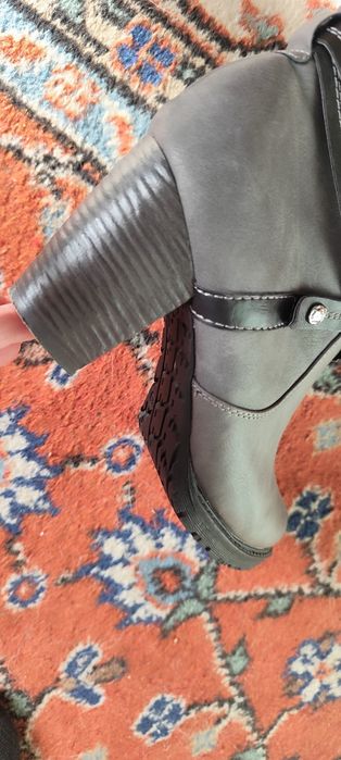 Ботуши естествена кожа и с ресни