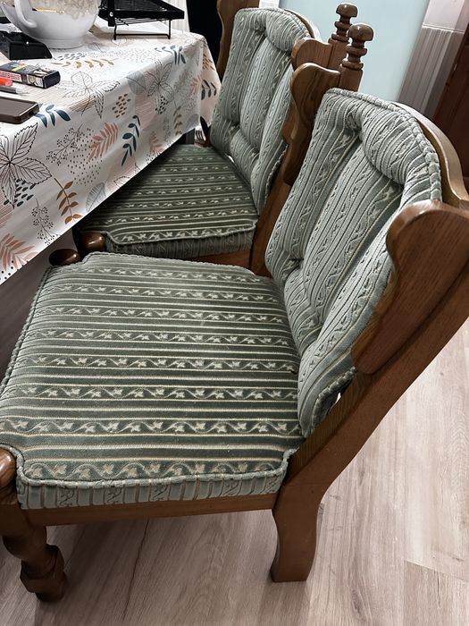 4 броя столове естествено дърво