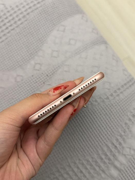 iPhone 7 plus golden rose
