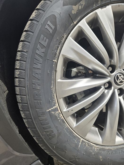 Шины новые поставили и сняли