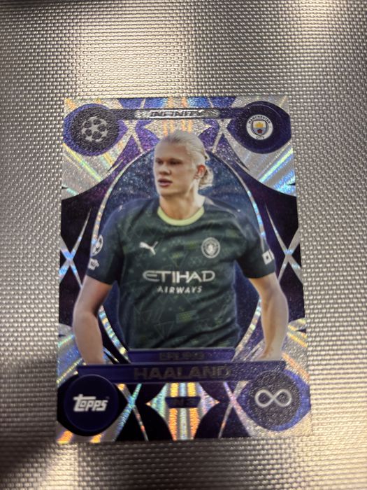 Футболни карти - season 25/26 (topps)