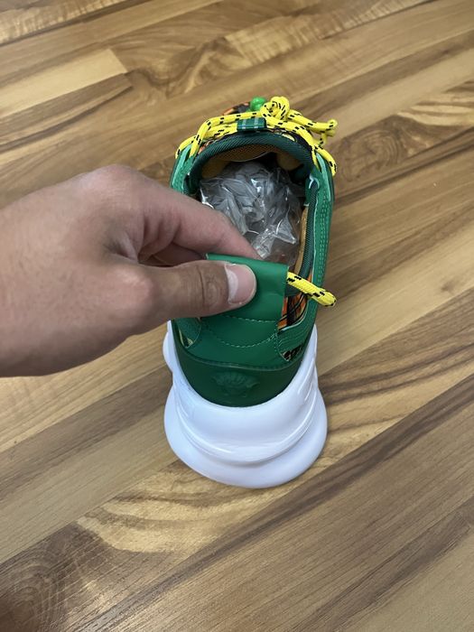 Versace chain reaction tropical