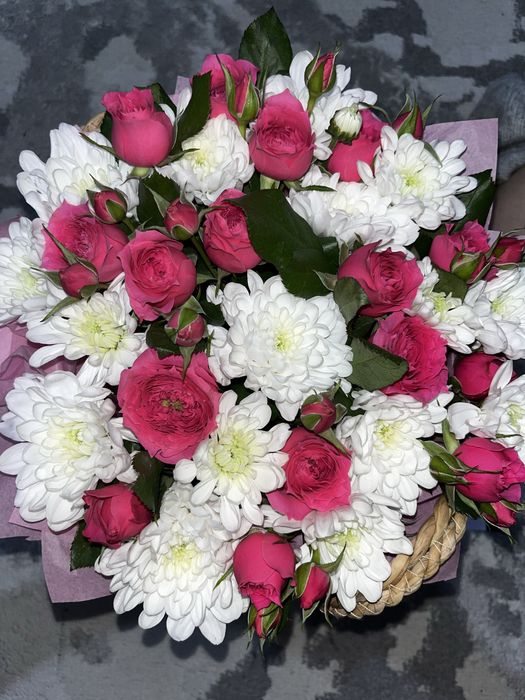 Цветы в корзине , 8000тг