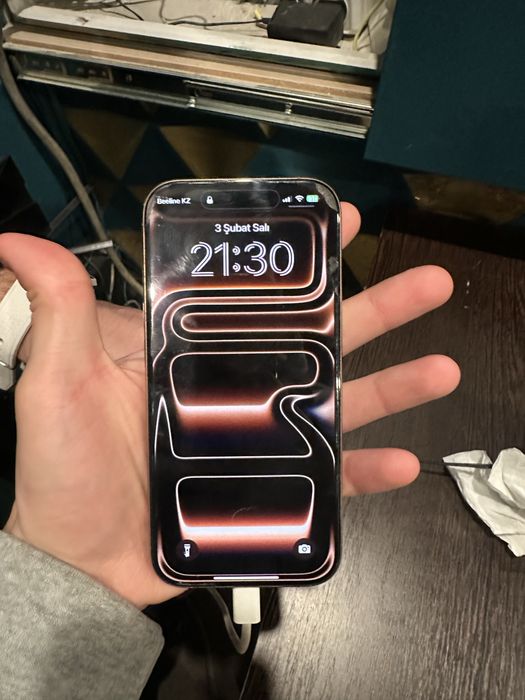 iPhone 16 pro в идеальном состояний