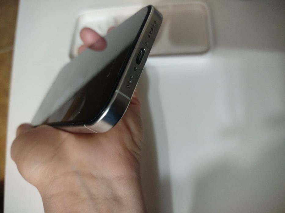 Продам айфон 16про