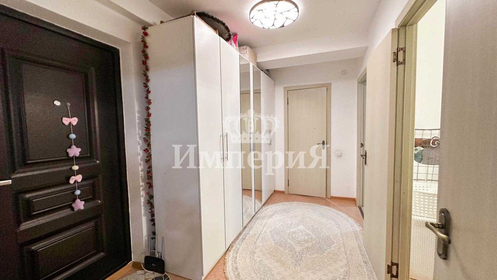 Продам 2 ком кв в 8 мкрн Алишер Империя