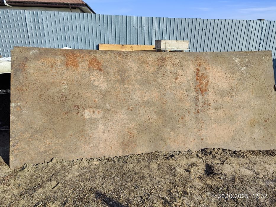 Лист делового металла