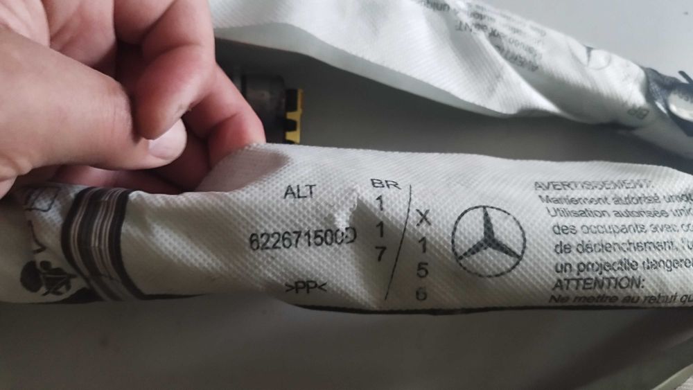 Mercedes GLA класа - оригинален еърбег тип „завеса“ (Curtain Airbag) 2015-2019