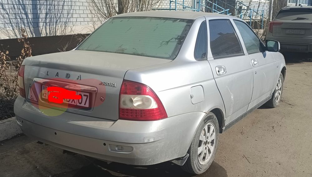 Продам машину приора