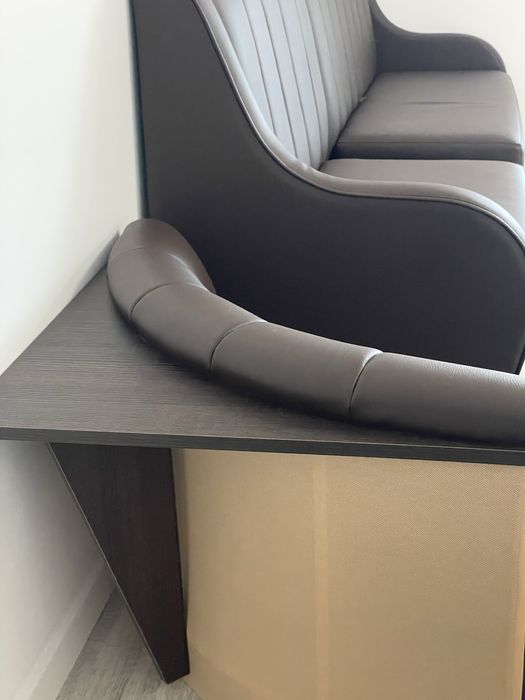 Colțar nou, fara defecte sau urme de uzura