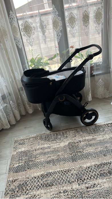 Коляска 2 в 1 Wonder