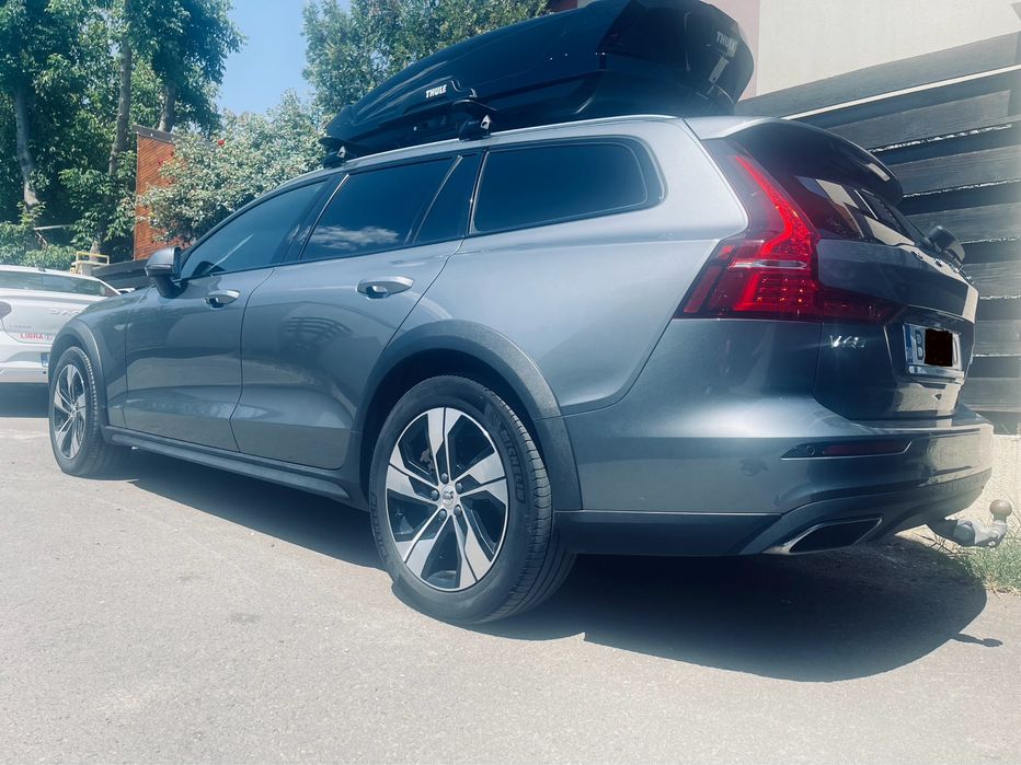 VOLVO V60 4x4 Cross Country B4 MHEV 2021