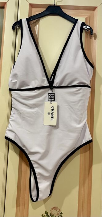 Купальник новый белый 48-50