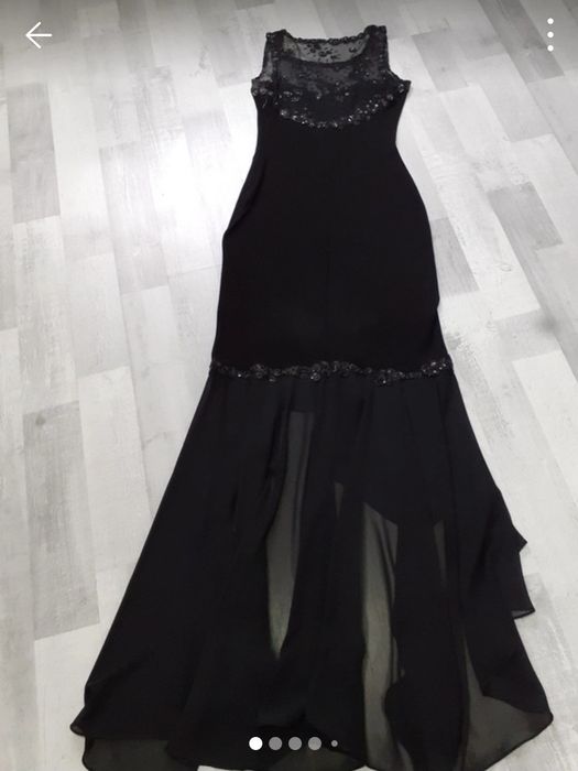Rochie neagra de ocazie