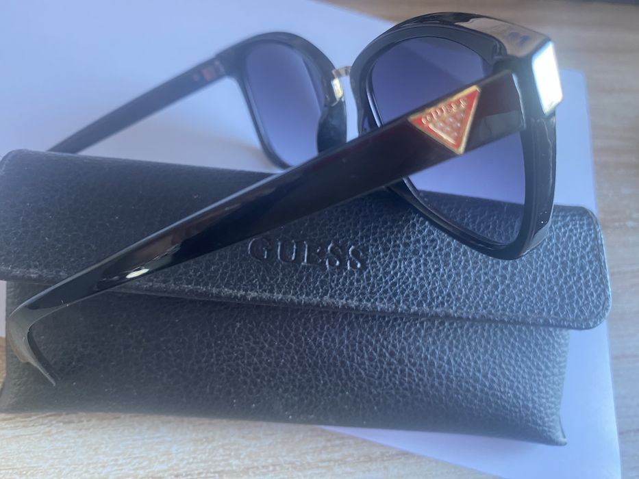 Очила Guess