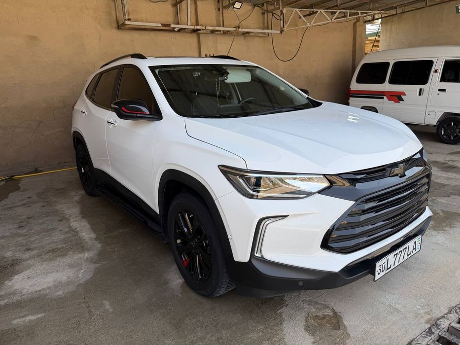 Tracker сотилади