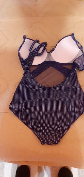 Costum de baie mr 44 nou