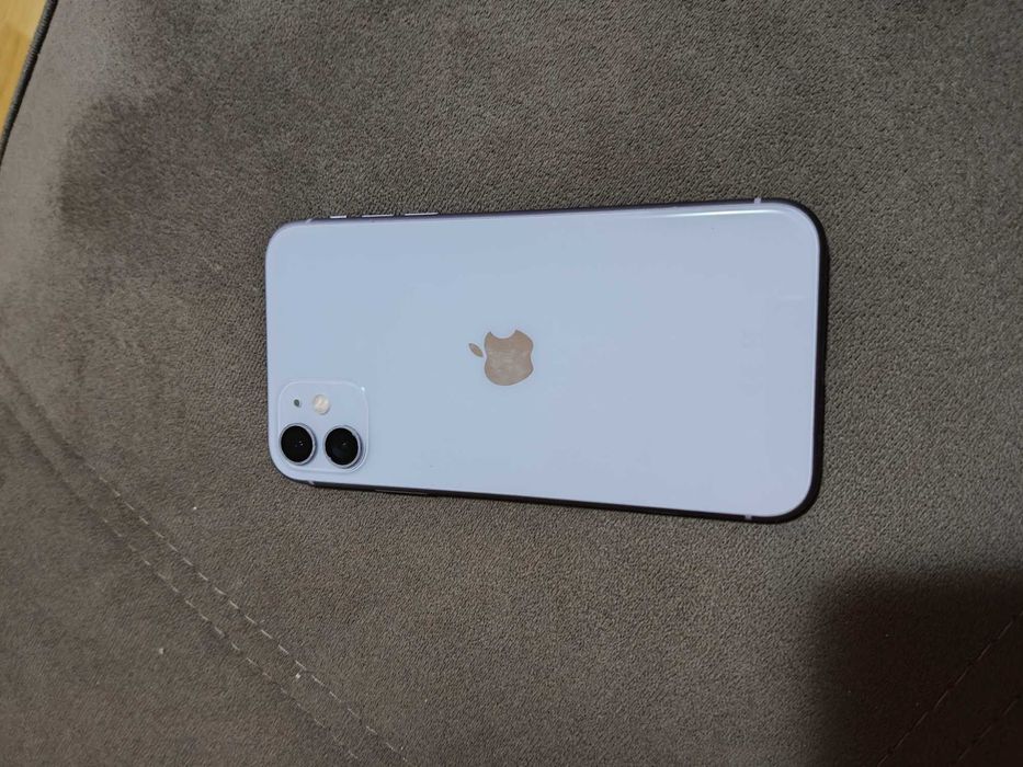iPhone 11 64GB purple