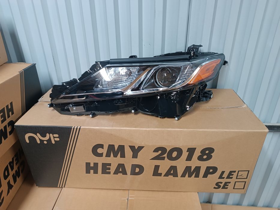 Фары передние Тойота Камри 70 сборка USA