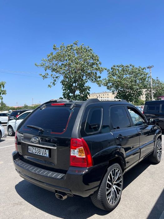 КIA sportij мошина яхши холатта хечканде расходи йук оласизу минасиз.