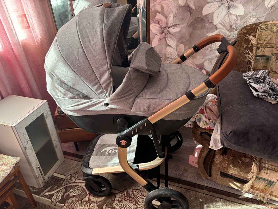 Продам коляску 3 в одном!