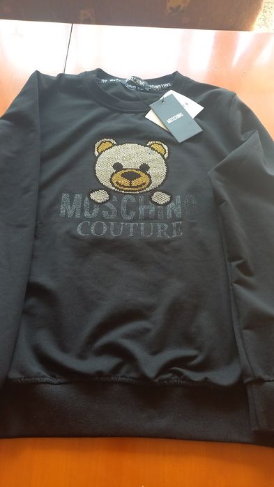 Дамскa блузa  Moschino.