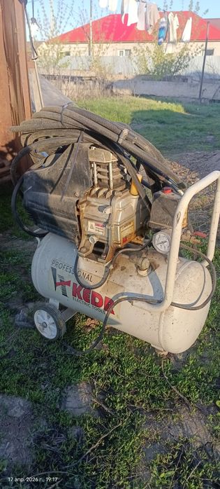 Продам компрессор