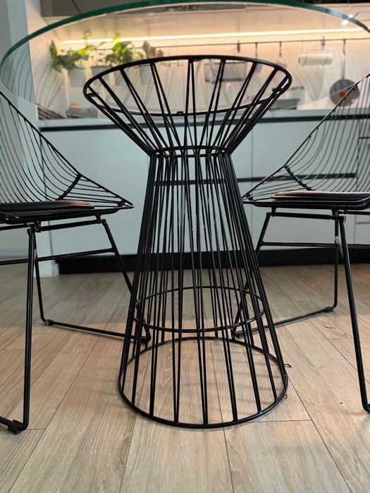 Masa si scaune / design