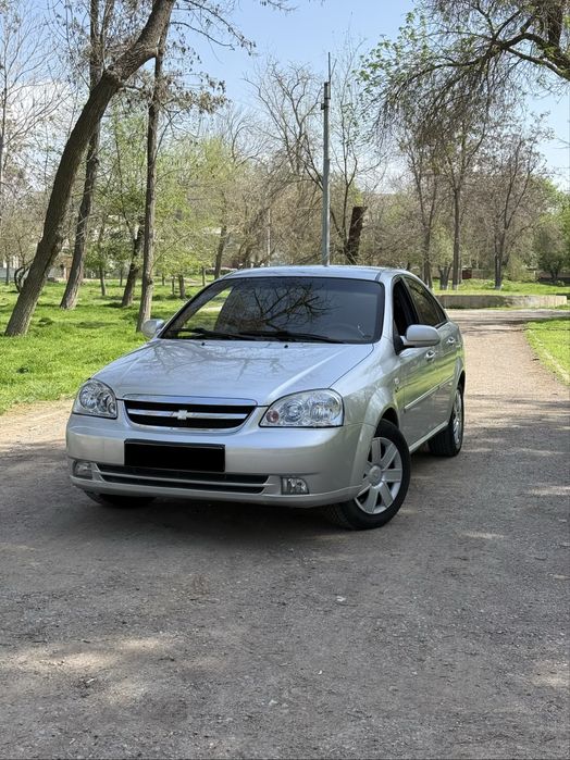 Lasetti 2010 2 pozitsa