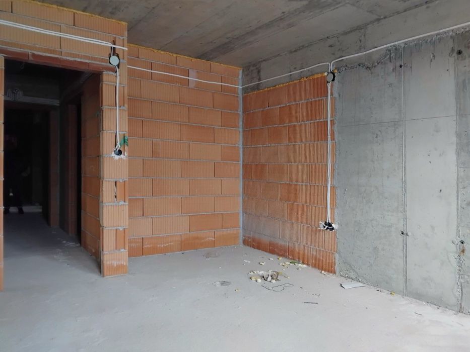 Продава се Тристаен апартамент в Бургас, Славейков - 103 кв.м за 1282 €/кв.м - Снимка #9