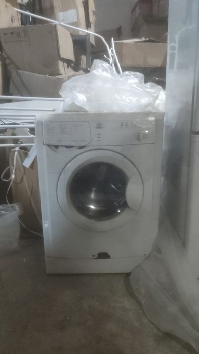Стиральная машина indesit