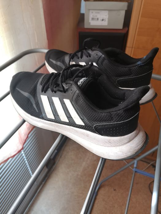 Маратонки Adidas RunFalcon