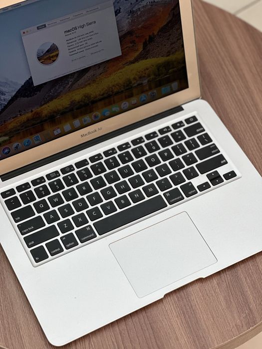 Macbook air с коробкой